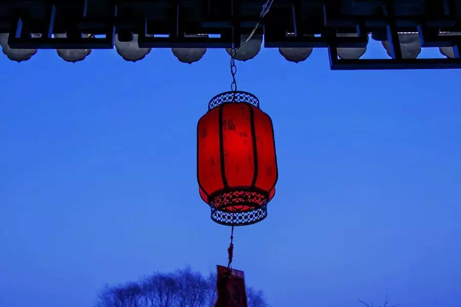 南北特祝全市人民中秋闔家幸福，團(tuán)圓美滿！